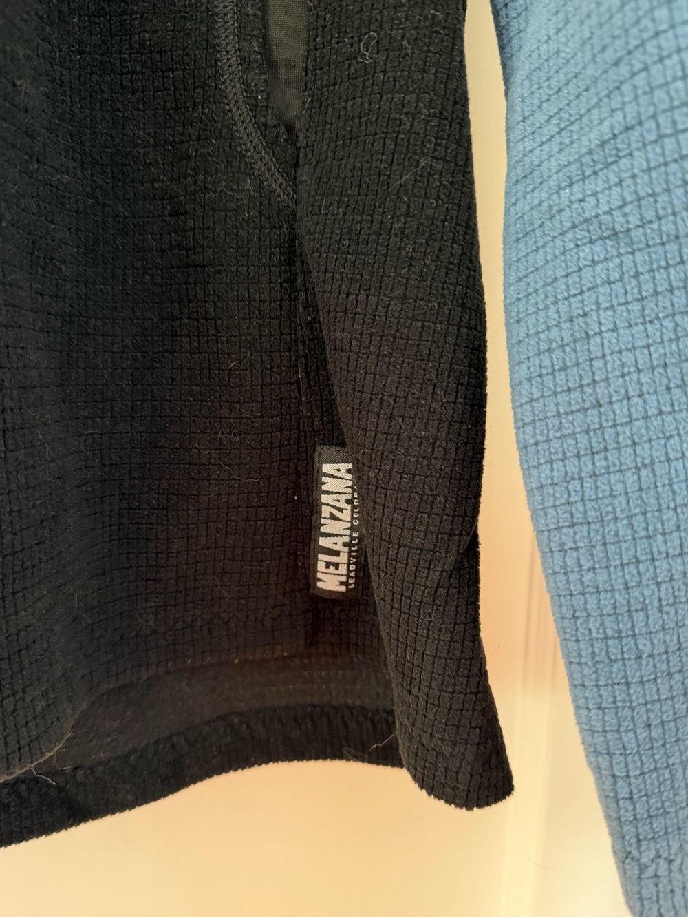 Melanzana Classic Microgrid Fleece blue/black hoodie - Picture 2 of 4